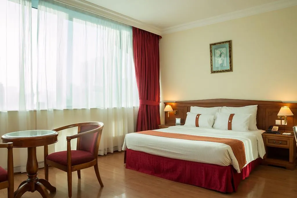 Grand Excelsior Hotel Шарджа