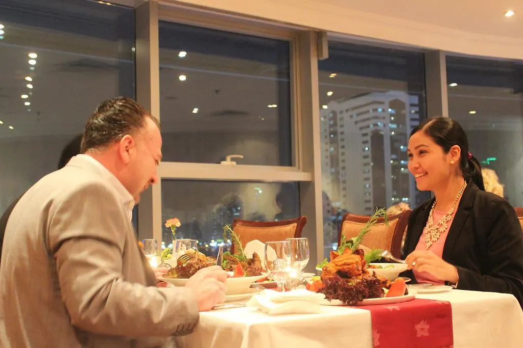 Grand Excelsior Hotel Шарджа 5*,  ОАЭ